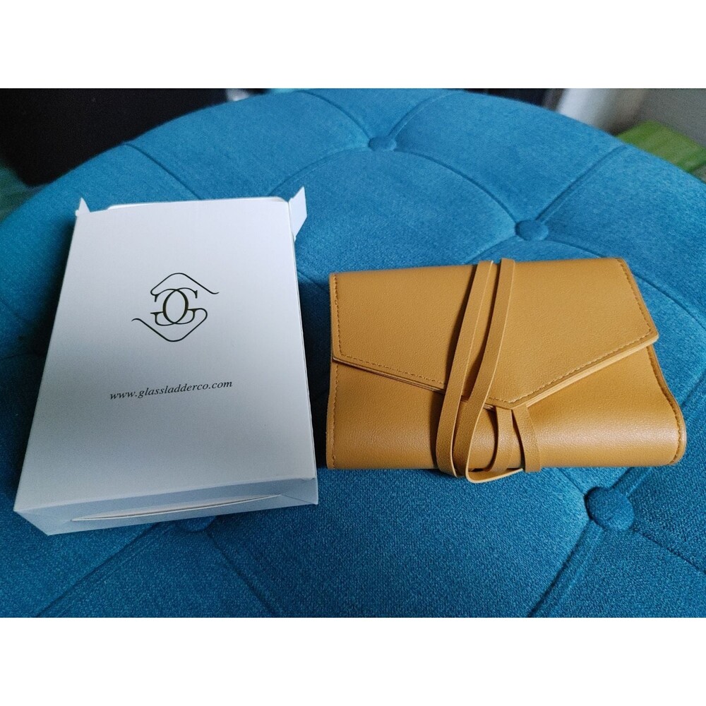 Katherine Tech Organizer by GlassLadderCo